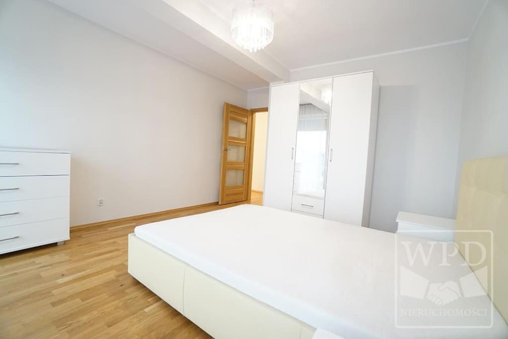 Modern Apartment-City Center-New Building-Garage Wroclaw Dış mekan fotoğraf